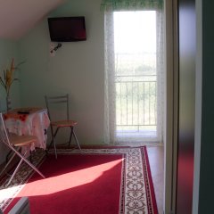 Każdy z naszych pokoi ma wyjście na balkon lub taras